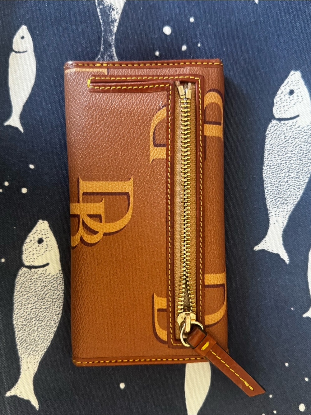 Dooney and Bourke Logo Leather Wallet - Picture 11 of 16